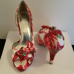 Flowered heels